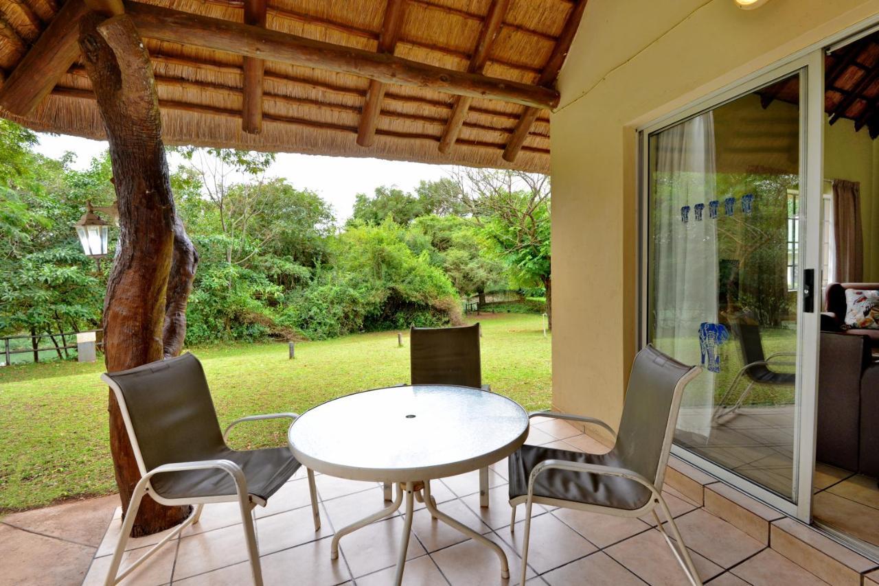 Komati River Chalets โคมาติพอร์ต ภายนอก รูปภาพ