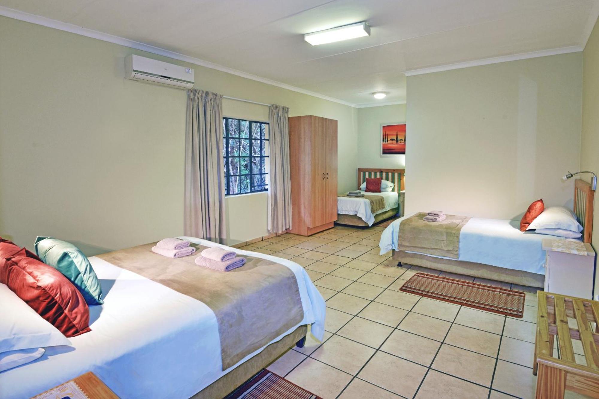 Komati River Chalets โคมาติพอร์ต ภายนอก รูปภาพ