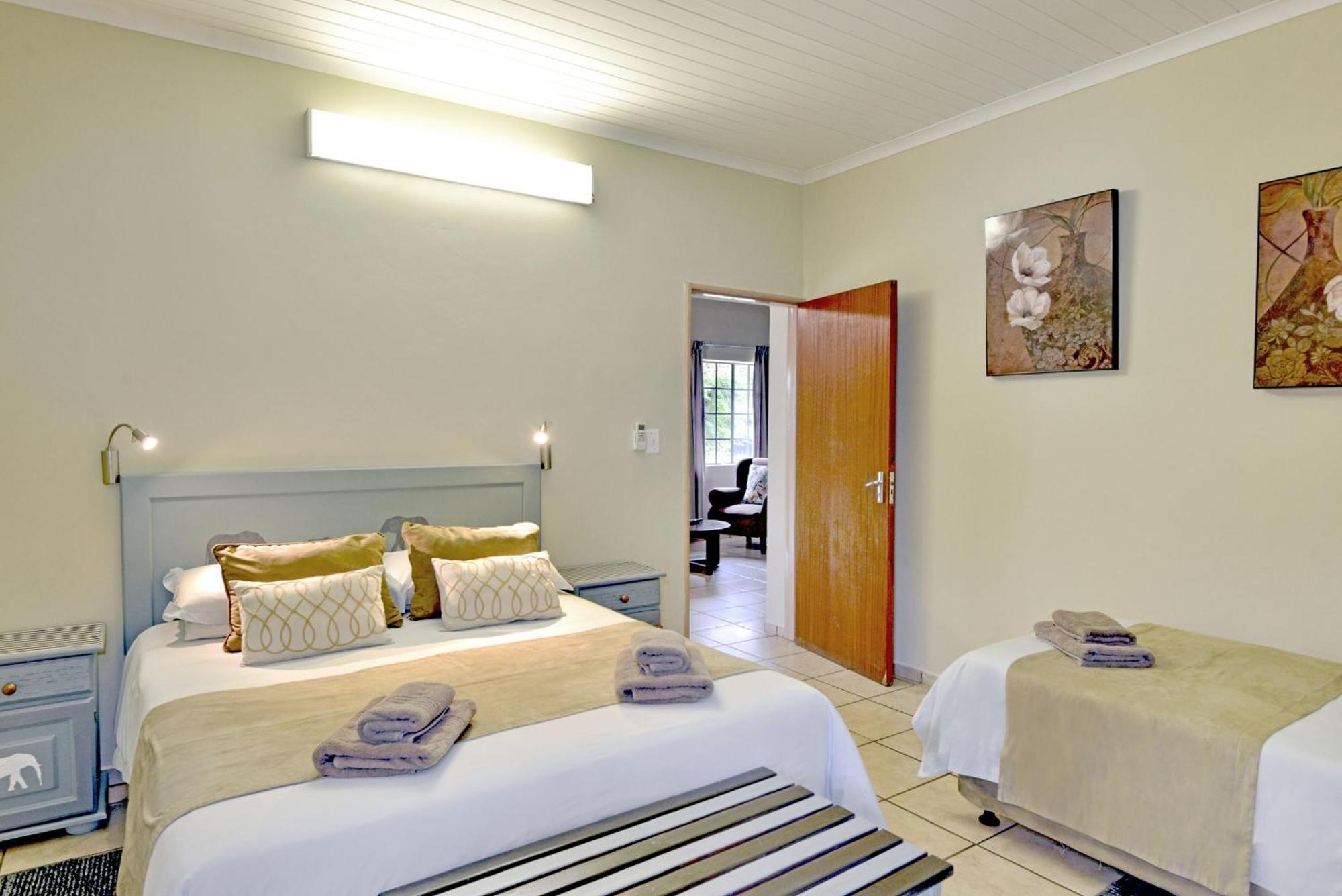 Komati River Chalets โคมาติพอร์ต ภายนอก รูปภาพ